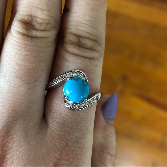 Fragrant Jewels Jewelry - ✨3/$15 SALE, NWT Fragrant Jewels Ring✨